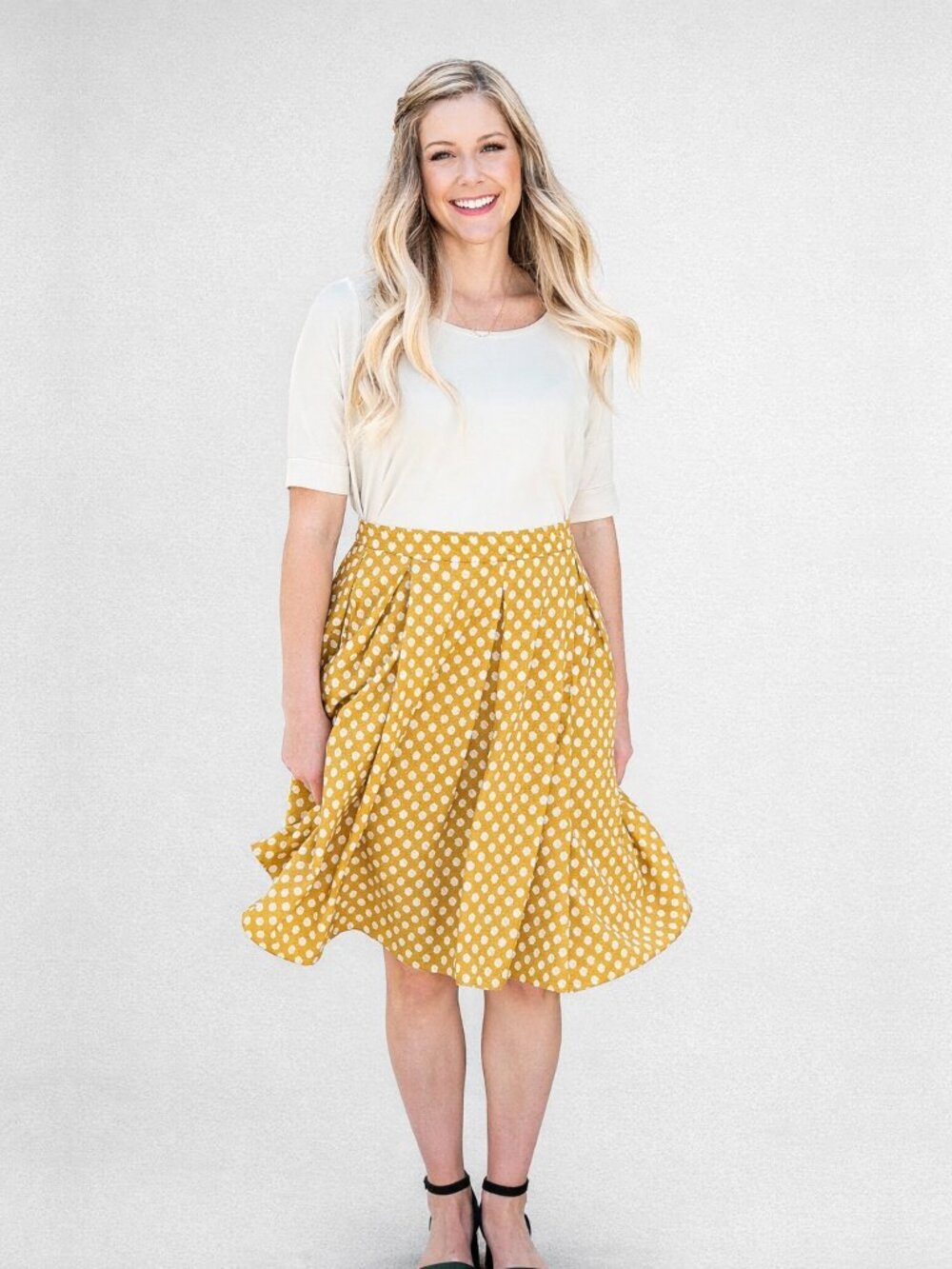 2/$30 LuLaRoe Azure Madison Polka Dot Skirt Box Pleated #A2008